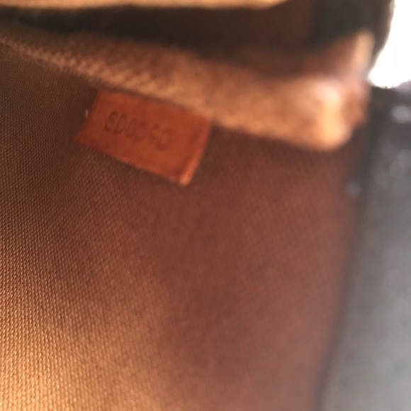 Louis Vuitton Monogram Pouchette Bag - Picture 6 of 10